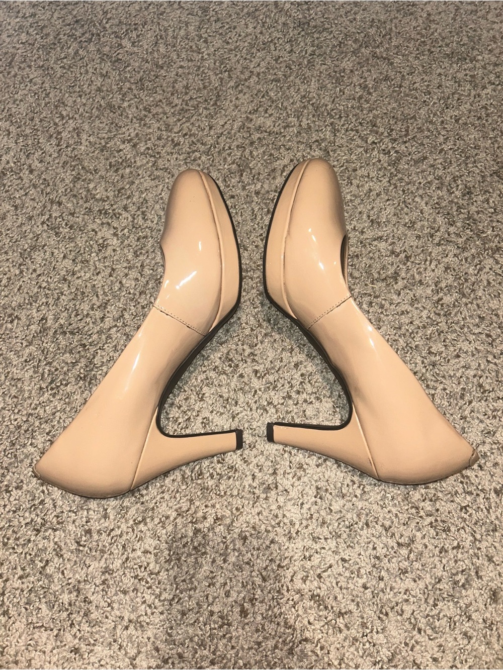 Classic Women's Nude Pump Heels - Picture 3 of 8